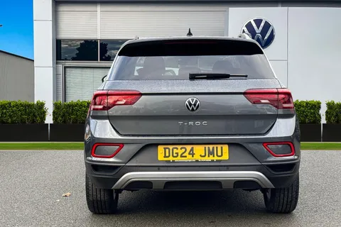 DG24JMU Volkswagen T-Roc 1.5 TSI Match 5dr | Rear Camera | App Connect Thumbnail #4
