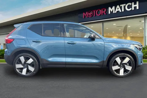 DX72LUL Volvo Xc40 1.5h T5 Recharge 10.7kWh Ultimate Dark Auto Euro 6 (s/s) 5dr Thumbnail #4