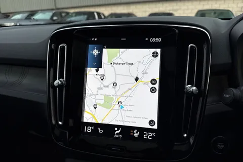 DX72LUL Volvo Xc40 1.5h T5 Recharge 10.7kWh Ultimate Dark Auto Euro 6 (s/s) 5dr Thumbnail #13