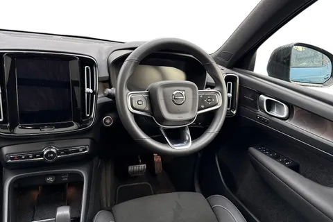 DX72LUL Volvo Xc40 1.5h T5 Recharge 10.7kWh Ultimate Dark Auto Euro 6 (s/s) 5dr Thumbnail #14
