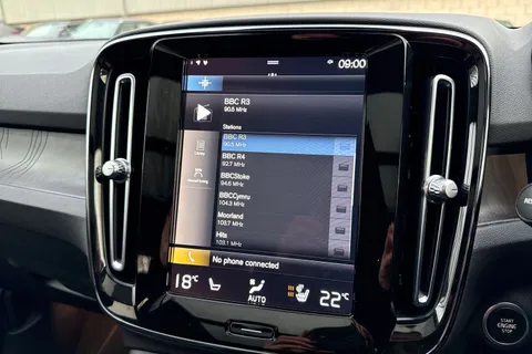 DX72LUL Volvo Xc40 1.5h T5 Recharge 10.7kWh Ultimate Dark Auto Euro 6 (s/s) 5dr Thumbnail #35