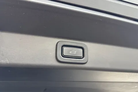 BD72GXT Land Rover Range Rover Sport 3.0 D300 Dynamic SE 5dr Thumbnail #36