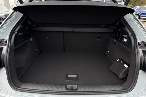 Audi Q2 1.5 TFSI CoD 35 S line S Tronic Euro 6 (s/s) 5dr Thumbnail #7