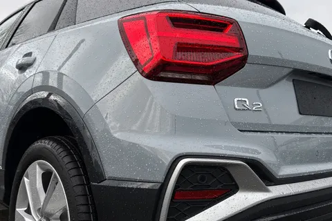 Audi Q2 1.5 TFSI CoD 35 S line S Tronic Euro 6 (s/s) 5dr Thumbnail #8