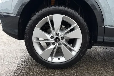 Audi Q2 1.5 TFSI CoD 35 S line S Tronic Euro 6 (s/s) 5dr Thumbnail #11