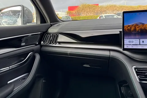 PJ25ODY BYD Seal U 1.5 DM-i 18.3kWh Boost CVT Auto Euro 6 (s/s) 5dr Thumbnail #14