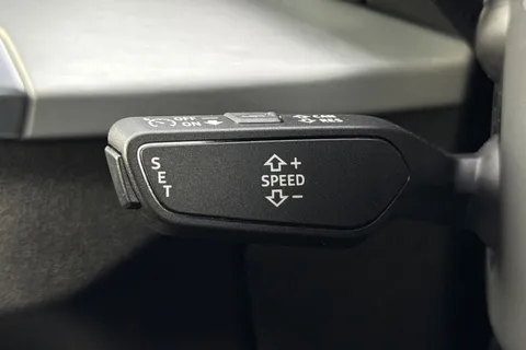 Audi Q2 1.5 TFSI CoD 35 S line S Tronic Euro 6 (s/s) 5dr Thumbnail #30