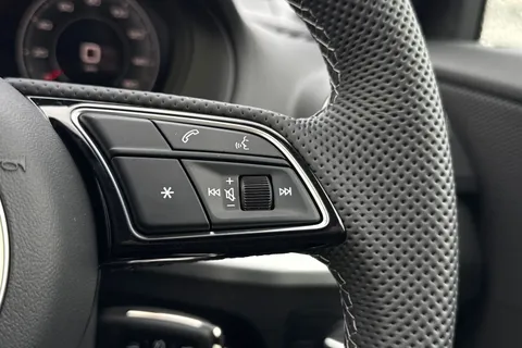 Audi Q2 1.5 TFSI CoD 35 S line S Tronic Euro 6 (s/s) 5dr Thumbnail #35