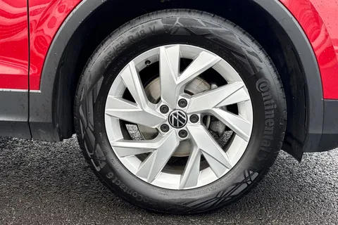 MH22JZU Volkswagen Tiguan 1.5 TSI Life 5dr **ELECTRICALLY FOLDING MIRRORS, ELECTRIC BOOT** Thumbnail #10