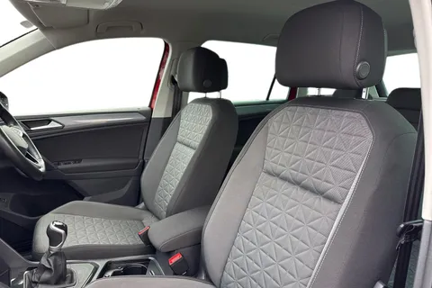 MH22JZU Volkswagen Tiguan 1.5 TSI Life 5dr **ELECTRICALLY FOLDING MIRRORS, ELECTRIC BOOT** Thumbnail #15