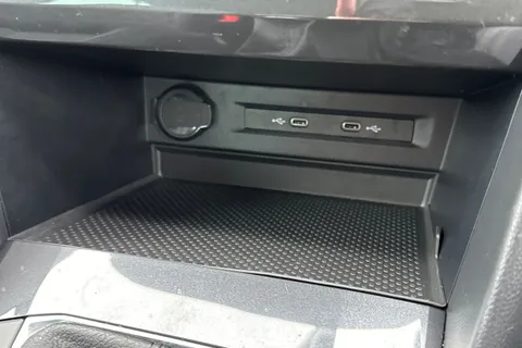 MH22JZU Volkswagen Tiguan 1.5 TSI Life 5dr **ELECTRICALLY FOLDING MIRRORS, ELECTRIC BOOT** Thumbnail #34