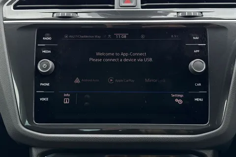 MH22JZU Volkswagen Tiguan 1.5 TSI Life 5dr **ELECTRICALLY FOLDING MIRRORS, ELECTRIC BOOT** Thumbnail #37