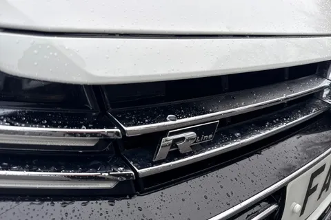 FA19NKC Volkswagen Arteon 2.0 TDI R-Line Fastback DSG Euro 6 (s/s) 5dr Thumbnail #24