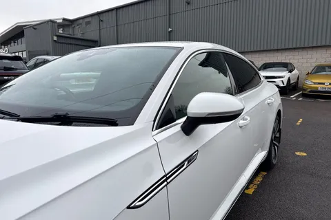 FA19NKC Volkswagen Arteon 2.0 TDI R-Line Fastback DSG Euro 6 (s/s) 5dr Thumbnail #26