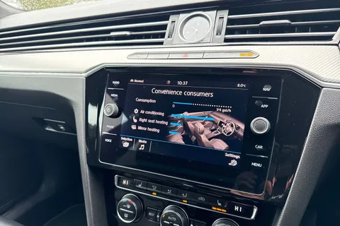 FA19NKC Volkswagen Arteon 2.0 TDI R-Line Fastback DSG Euro 6 (s/s) 5dr Thumbnail #32