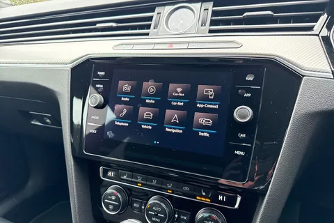 FA19NKC Volkswagen Arteon 2.0 TDI R-Line Fastback DSG Euro 6 (s/s) 5dr Thumbnail #33