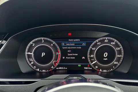 FA19NKC Volkswagen Arteon 2.0 TDI R-Line Fastback DSG Euro 6 (s/s) 5dr Thumbnail #37