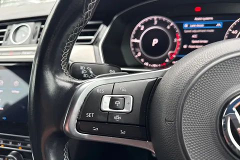 FA19NKC Volkswagen Arteon 2.0 TDI R-Line Fastback DSG Euro 6 (s/s) 5dr Thumbnail #38