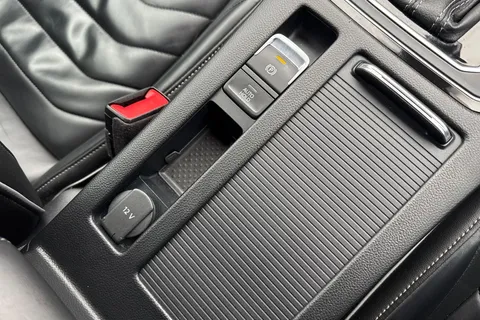 FA19NKC Volkswagen Arteon 2.0 TDI R-Line Fastback DSG Euro 6 (s/s) 5dr Thumbnail #44