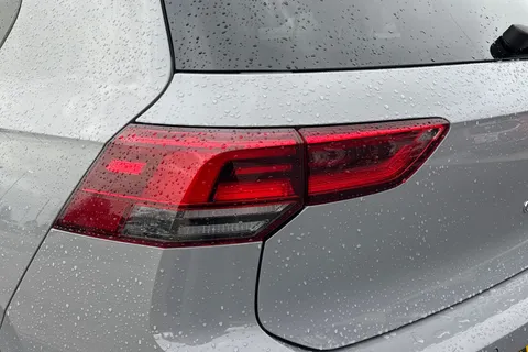 VO22NLP Volkswagen Golf 1.5 TSI Style 5dr **17' VENTURA ALLOYS + WINTER PACK** Thumbnail #7