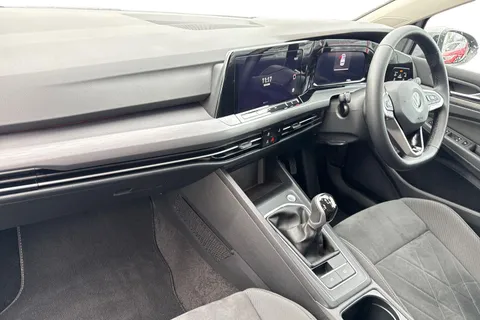 VO22NLP Volkswagen Golf 1.5 TSI Style 5dr **17' VENTURA ALLOYS + WINTER PACK** Thumbnail #14