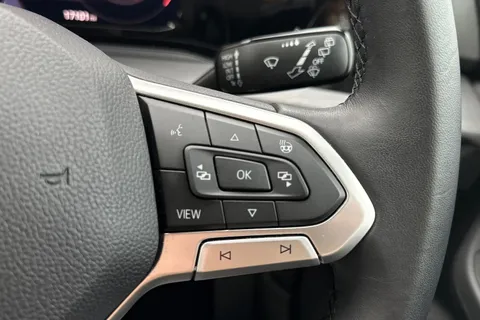 VO22NLP Volkswagen Golf 1.5 TSI Style 5dr **17' VENTURA ALLOYS + WINTER PACK** Thumbnail #31