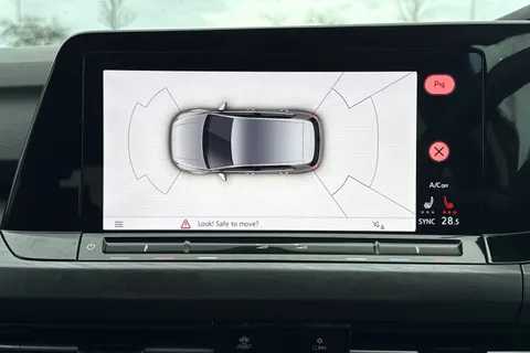 VO22NLP Volkswagen Golf 1.5 TSI Style 5dr **17' VENTURA ALLOYS + WINTER PACK** Thumbnail #38