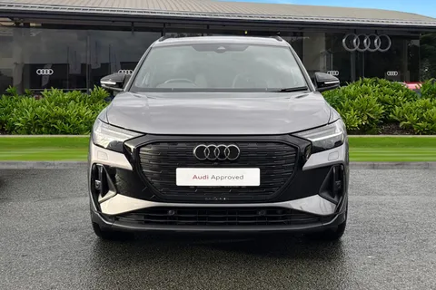 DY75XLG Audi Q4 e-tron Q4 Black Edition 45 e-tron 210,00 kW Thumbnail #6