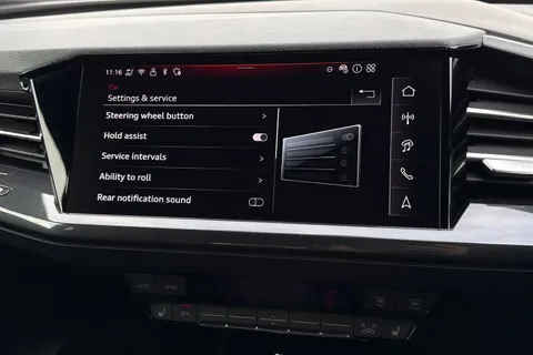 DY75XLG Audi Q4 e-tron Q4 Black Edition 45 e-tron 210,00 kW Thumbnail #37