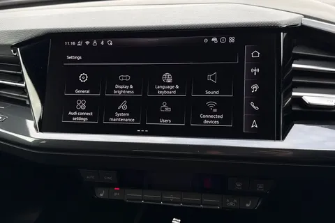 DY75XLG Audi Q4 e-tron Q4 Black Edition 45 e-tron 210,00 kW Thumbnail #42