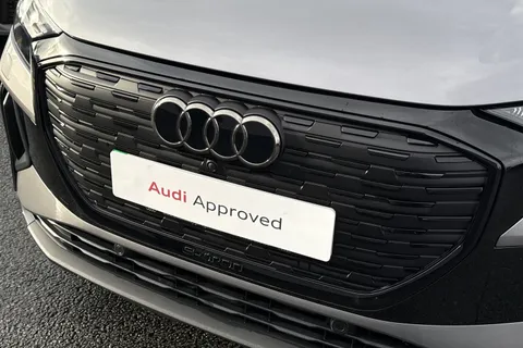 DY75XLG Audi Q4 e-tron Q4 Black Edition 45 e-tron 210,00 kW Thumbnail #50