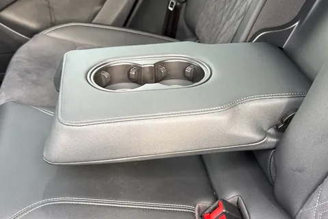 DY75XLG Audi Q4 e-tron Q4 Black Edition 45 e-tron 210,00 kW Thumbnail #52