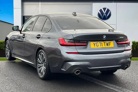 YG71TWF BMW 3 Series 2.0 318i M Sport Auto Euro 6 (s/s) 4dr Thumbnail #2