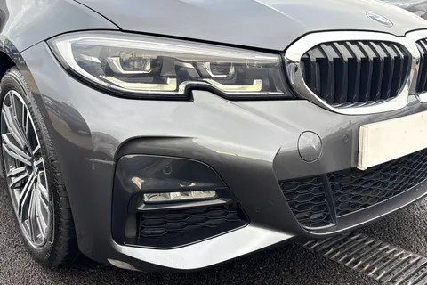 YG71TWF BMW 3 Series 2.0 318i M Sport Auto Euro 6 (s/s) 4dr Thumbnail #8