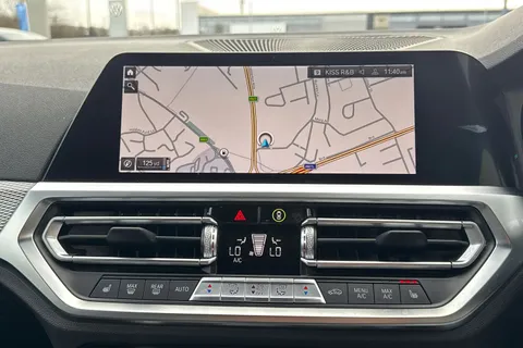 YG71TWF BMW 3 Series 2.0 318i M Sport Auto Euro 6 (s/s) 4dr Thumbnail #16