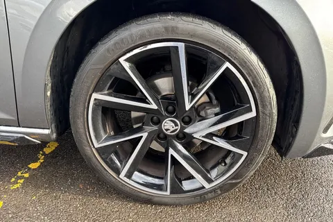 X11GNA Škoda Scala 1.0 TSI Monte Carlo Euro 6 (s/s) 5dr Thumbnail #21