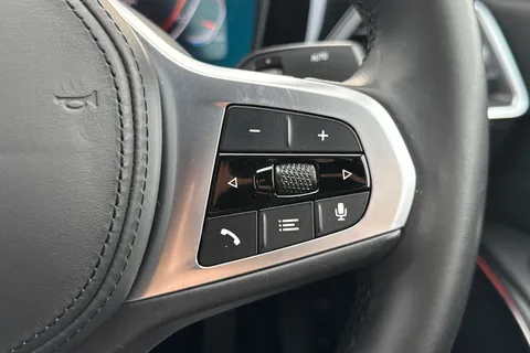 YG71TWF BMW 3 Series 2.0 318i M Sport Auto Euro 6 (s/s) 4dr Thumbnail #32