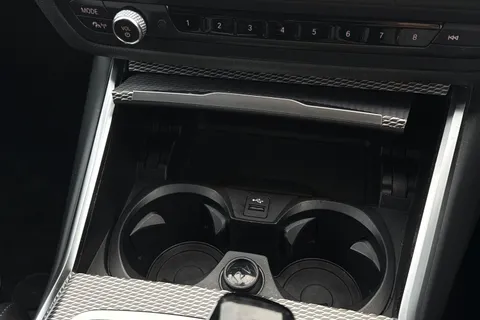 YG71TWF BMW 3 Series 2.0 318i M Sport Auto Euro 6 (s/s) 4dr Thumbnail #35