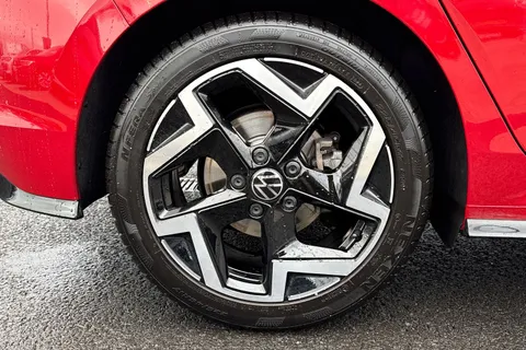 YN25ZLX Volkswagen Golf 1.5 eTSI 150 R-Line 5dr DSG, **WINTER PK** Thumbnail #10