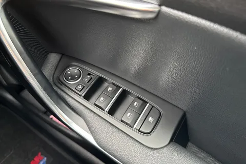 FG69UUL Kia Ceed 1.4 T-GDi GT-Line Lunar Edition Euro 6 (s/s) 5dr Thumbnail #31