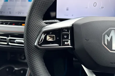 LY25NXC MG Mg Hs 1.5 T-GDI Trophy DCT Euro 6 (s/s) 5dr Thumbnail #38