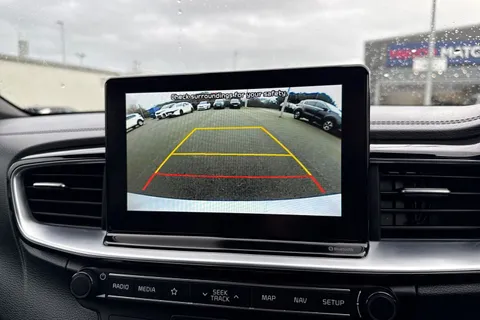 FG69UUL Kia Ceed 1.4 T-GDi GT-Line Lunar Edition Euro 6 (s/s) 5dr Thumbnail #40