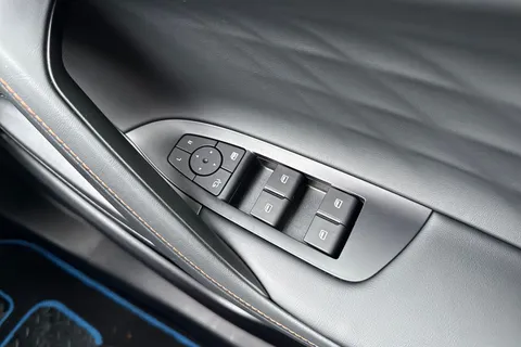 LY25NXC MG Mg Hs 1.5 T-GDI Trophy DCT Euro 6 (s/s) 5dr Thumbnail #42