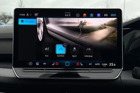 YN25ZLX Volkswagen Golf 1.5 eTSI 150 R-Line 5dr DSG, **WINTER PK** Thumbnail #41