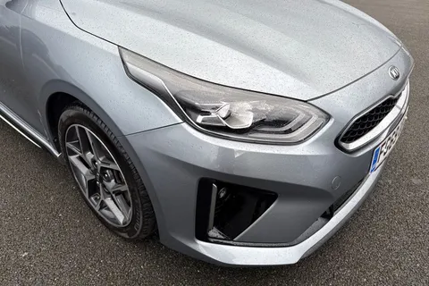 FG69UUL Kia Ceed 1.4 T-GDi GT-Line Lunar Edition Euro 6 (s/s) 5dr Thumbnail #52