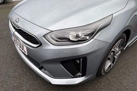 FG69UUL Kia Ceed 1.4 T-GDi GT-Line Lunar Edition Euro 6 (s/s) 5dr Thumbnail #53