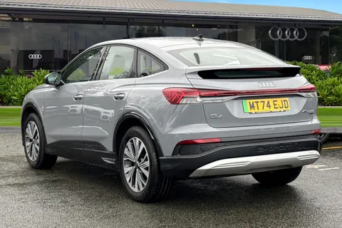 MT74EJD Audi Q4 e-tron Q4 Sportback Sport 45 e-tron quattro 210,00 kW Thumbnail #3