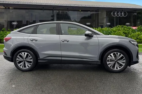 MT74EJD Audi Q4 e-tron Q4 Sportback Sport 45 e-tron quattro 210,00 kW Thumbnail #4