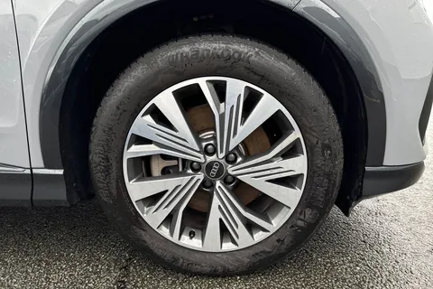 MT74EJD Audi Q4 e-tron Q4 Sportback Sport 45 e-tron quattro 210,00 kW Thumbnail #10