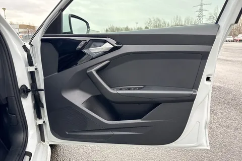 BD71JFK Audi A1 S line 30 TFSI  110 PS S tronic Thumbnail #40